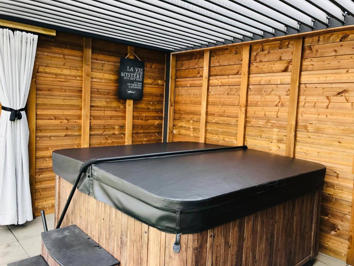 Mini Love Room Jacuzzi Privatif Urimenil Eksteriør billede