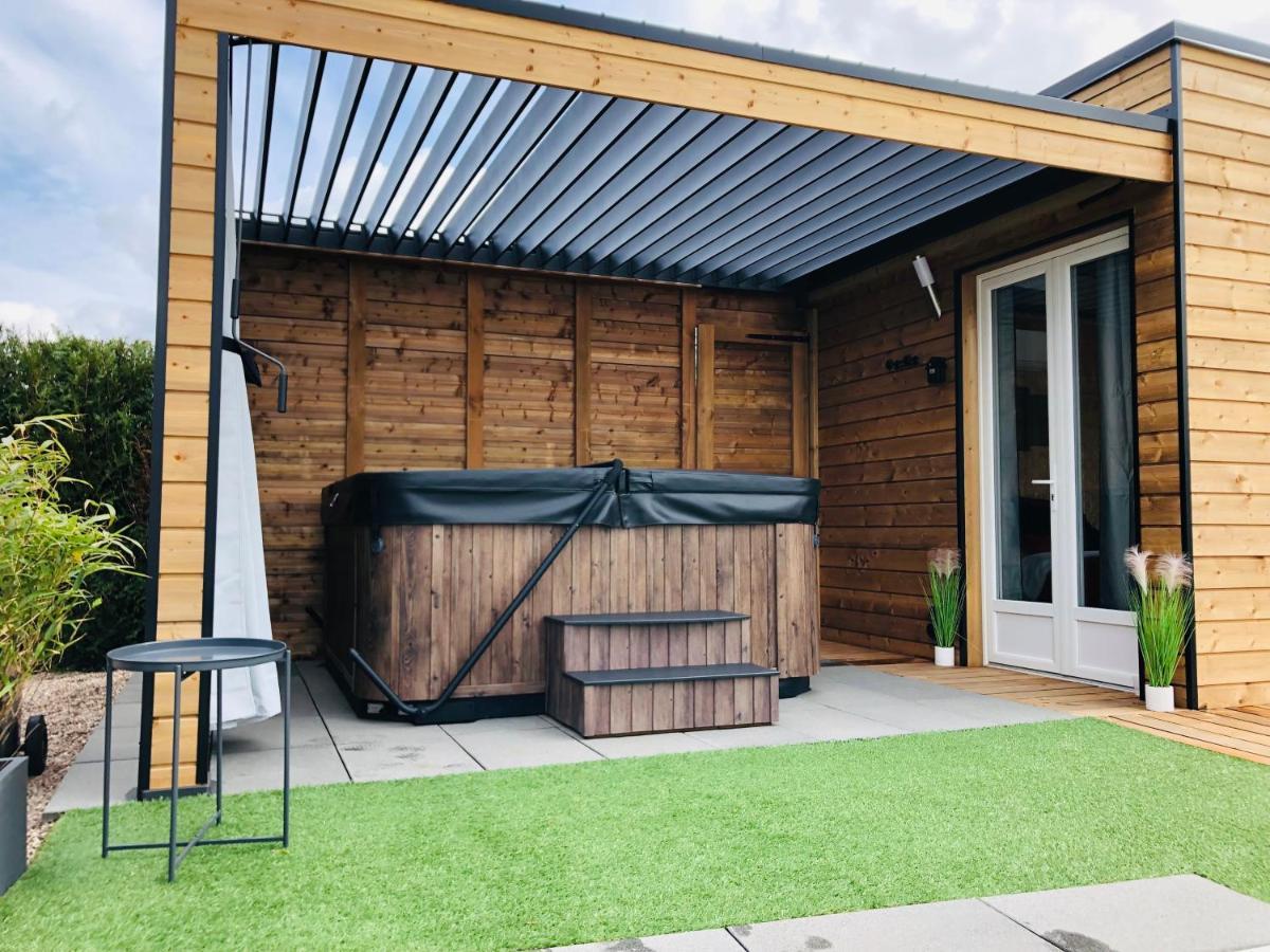 Mini Love Room Jacuzzi Privatif Urimenil Eksteriør billede